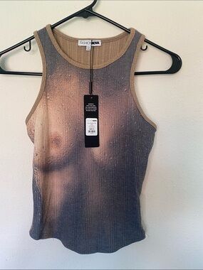 New with tags Fashion Nova “For Your Eyes Only” graphic illusion tank top.